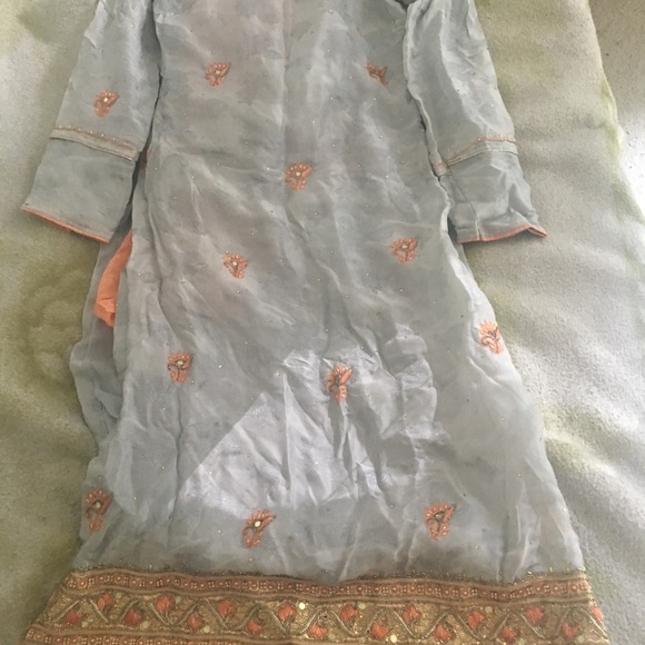 Grey Indian Partywear Suit - Picture 1 of 4